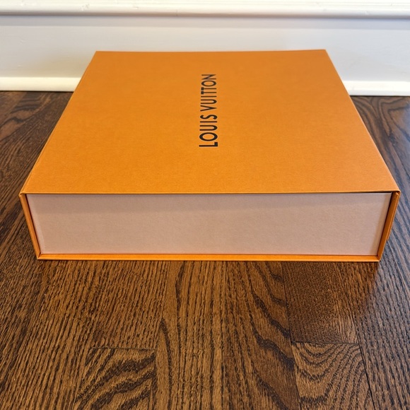 Louis Vuitton Gold Orange Blue Empty Shirt Gift Box Ribbon Gift Receipt Tag - Picture 9 of 13